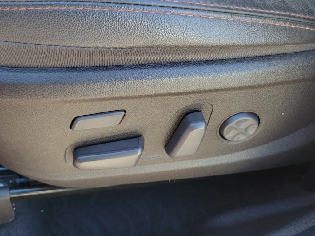 2020 Hyundai Santa Fe Limited - Photo 20
