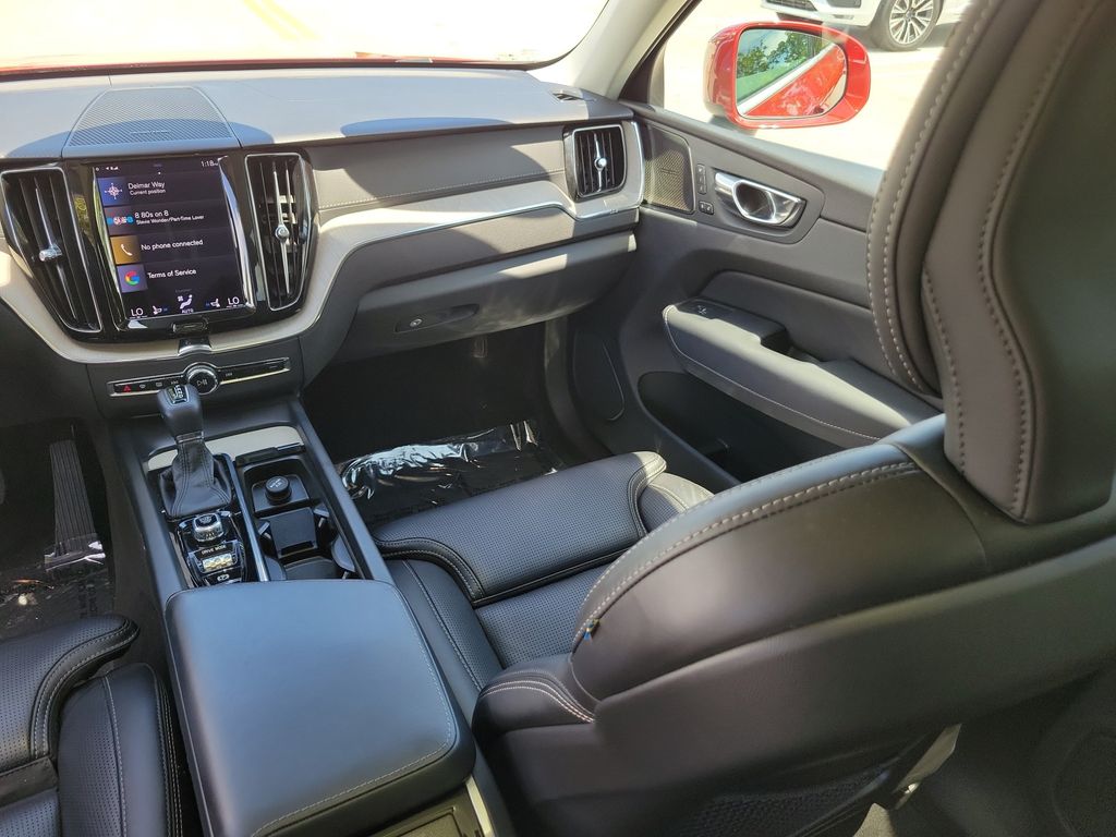 2021 Volvo XC60 Inscription - Photo 16