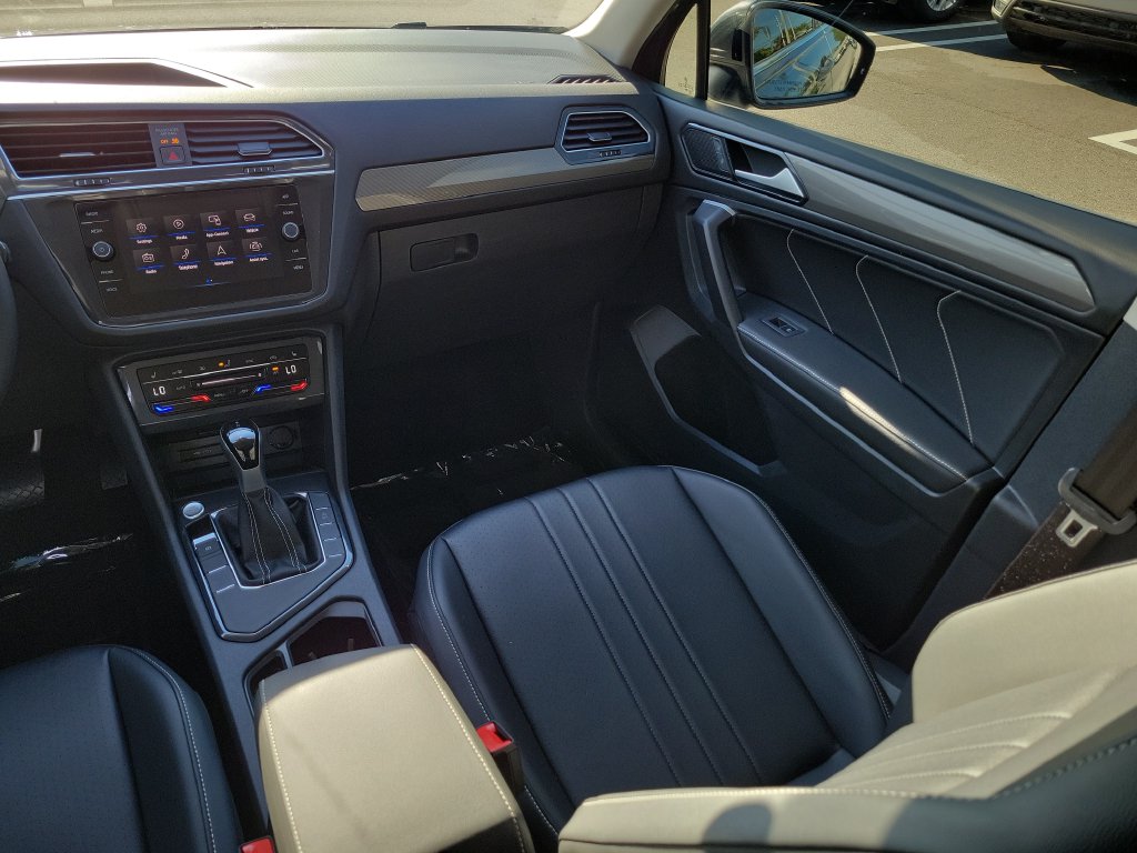 2024 Volkswagen Tiguan SE - Photo 17
