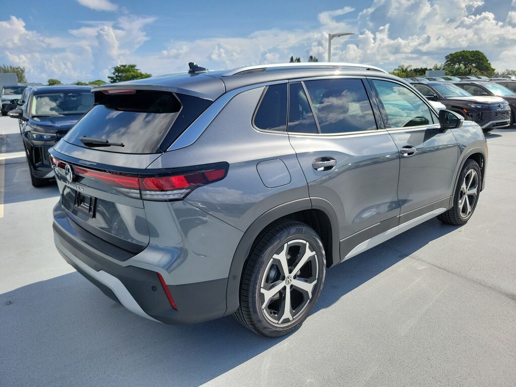 New 2026 Volkswagen Tiguan SE SUV