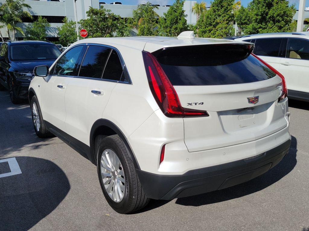 Used 2024 CADILLAC XT4 Luxury SUV