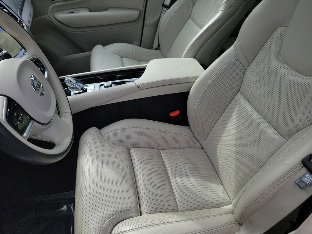 2023 Volvo XC90 Ultimate - Photo 22
