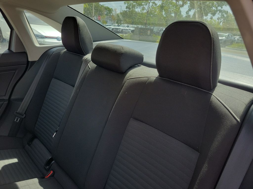 2024 Volkswagen Jetta S - Photo 9