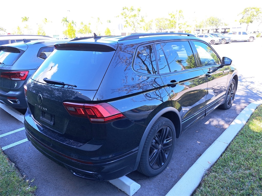 Used 2022 Volkswagen Tiguan 2.0T SE R-Line Black SUV