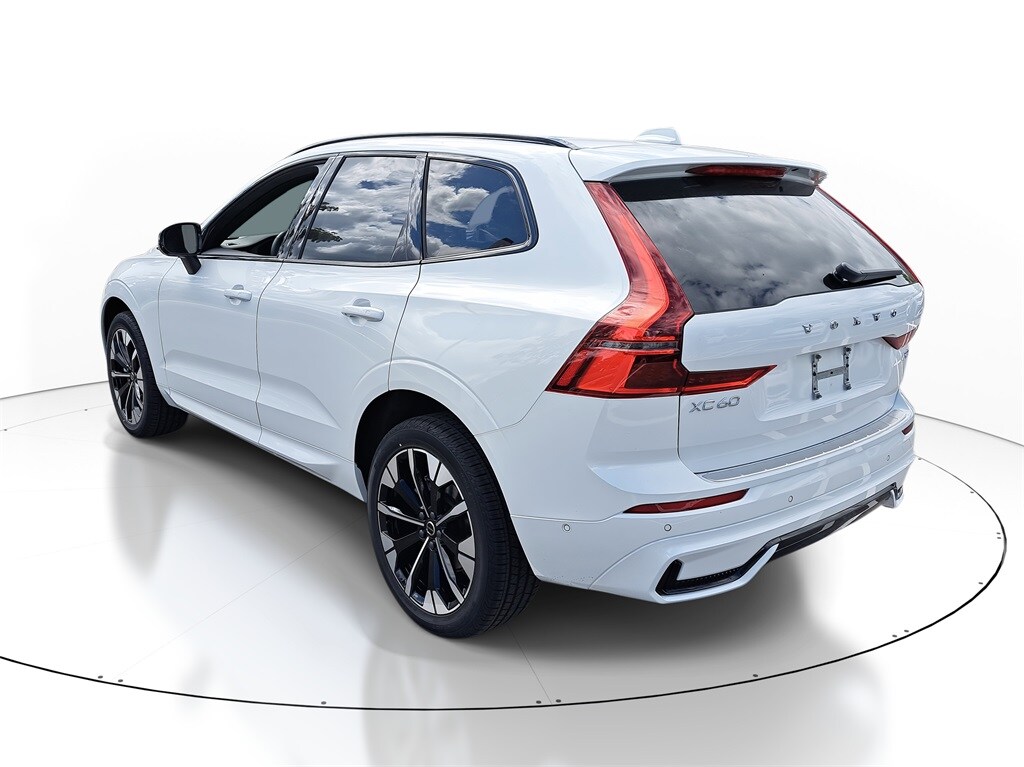 New 2026 Volvo XC60 B5 Plus SUV