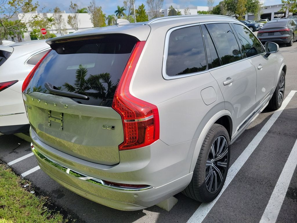 Used 2025 Volvo XC90 B5 Core SUV