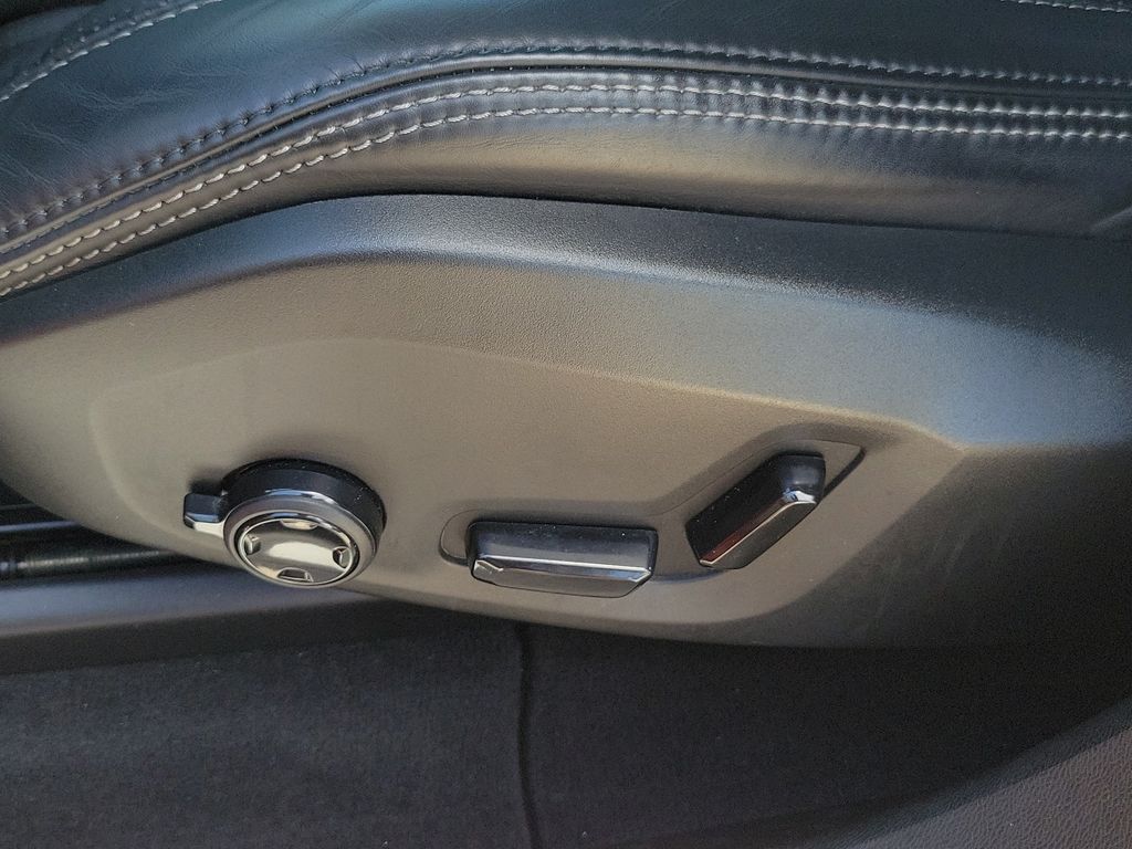 2021 Volvo XC60 Inscription - Photo 22