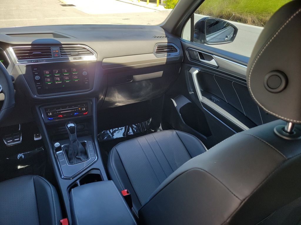 2022 Volkswagen Tiguan SE R-LINE BLACK - Photo 17