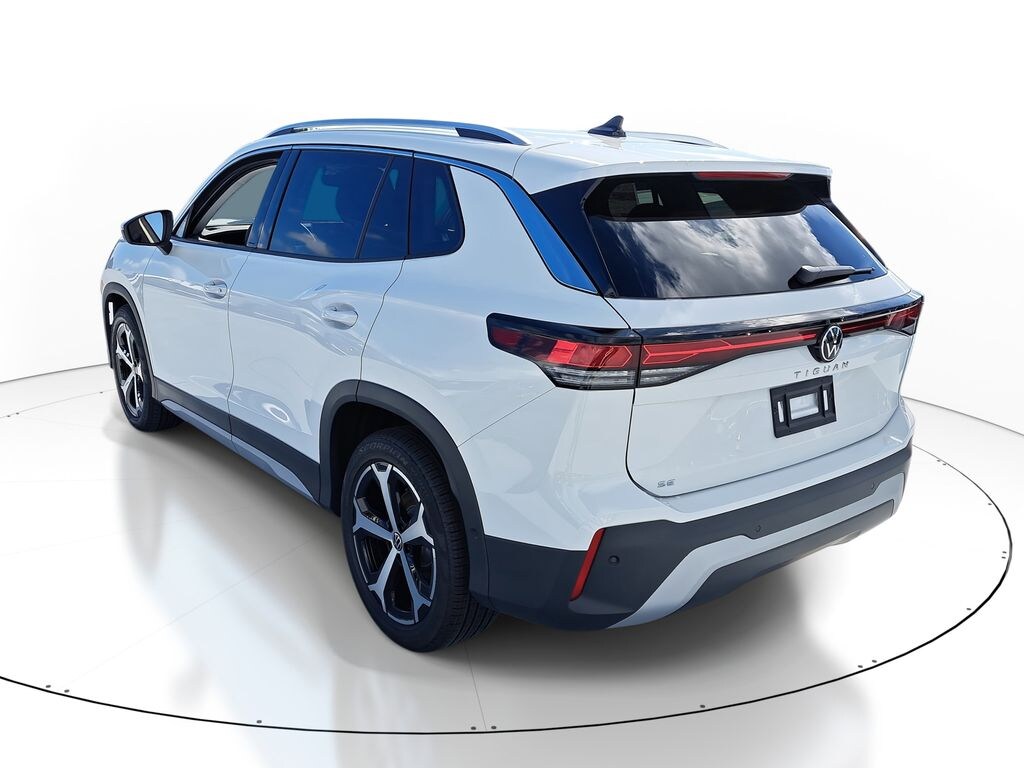 New 2026 Volkswagen Tiguan 2.0T SE SUV