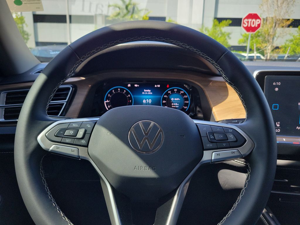 2024 Volkswagen Atlas SE - Photo 22