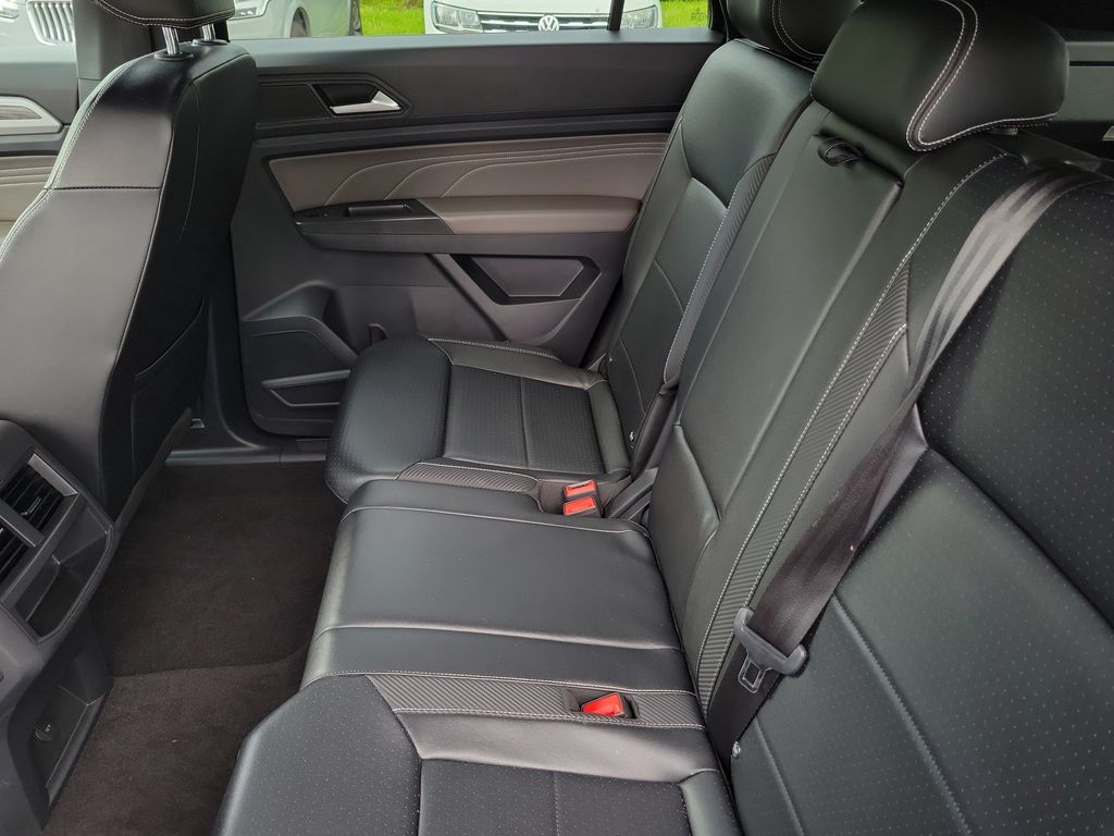 2022 Volkswagen Atlas Cross Sport SE - Photo 9