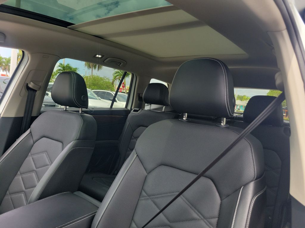 2024 Volkswagen Atlas SE w/Tech - Photo 21
