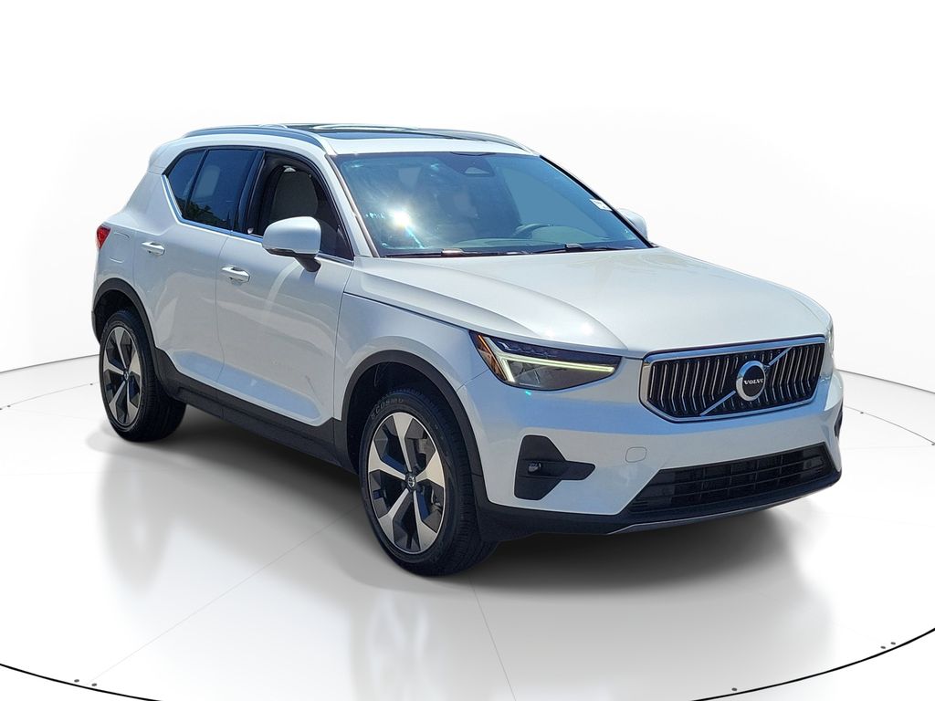 2023 Volvo XC40 B5 Plus Bright AWD's photo