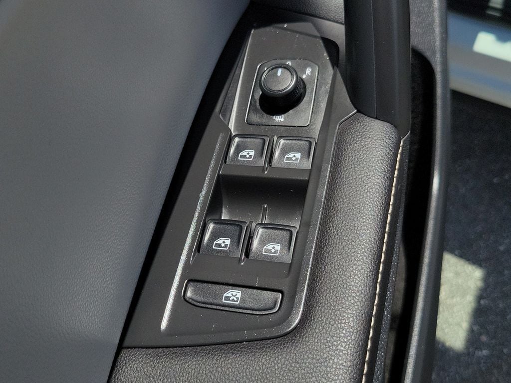 2022 Volkswagen Tiguan S - Photo 17