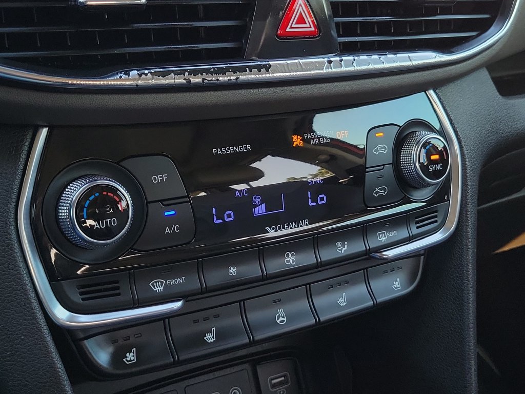 2020 Hyundai Santa Fe Limited - Photo 27
