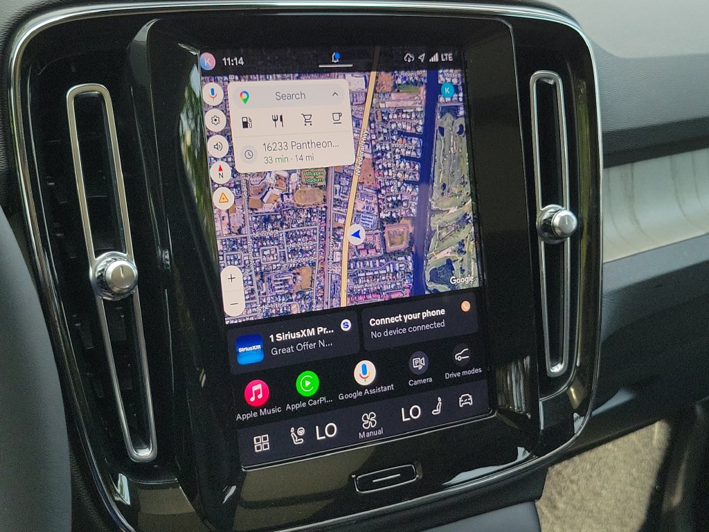 2024 Volvo XC40 Plus - Photo 27