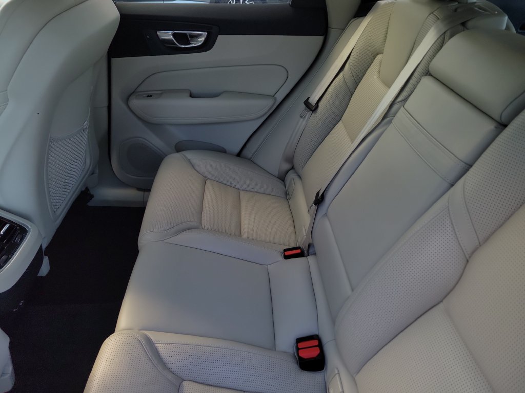 2019 Volvo XC60 Inscription - Photo 11