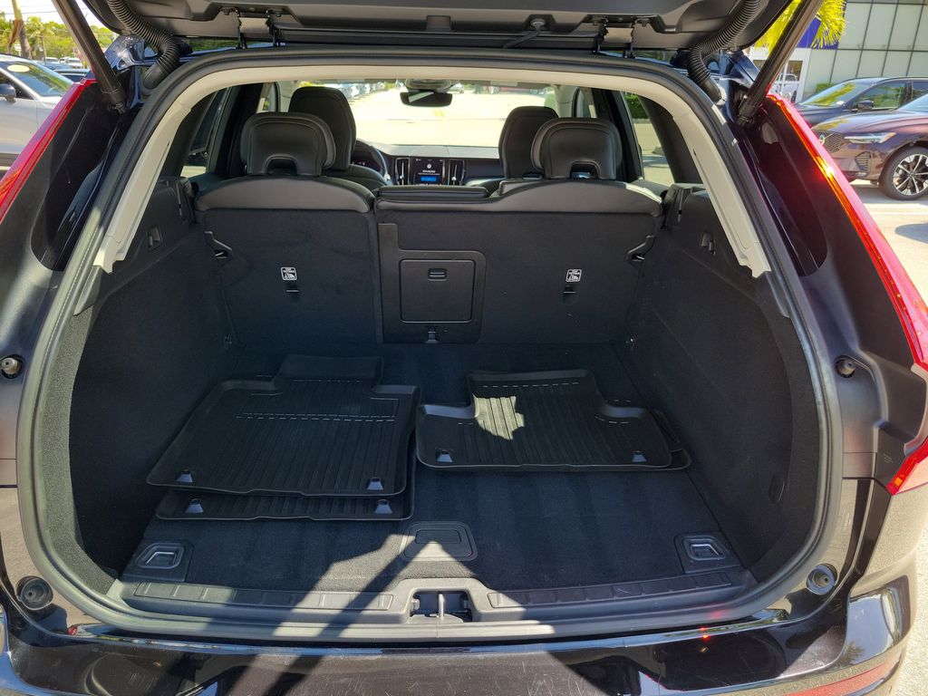 2024 Volvo XC60 Core - Photo 7