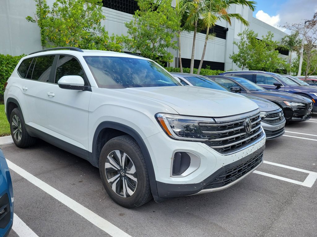 2024 Volkswagen Atlas 2.0T SE's photo