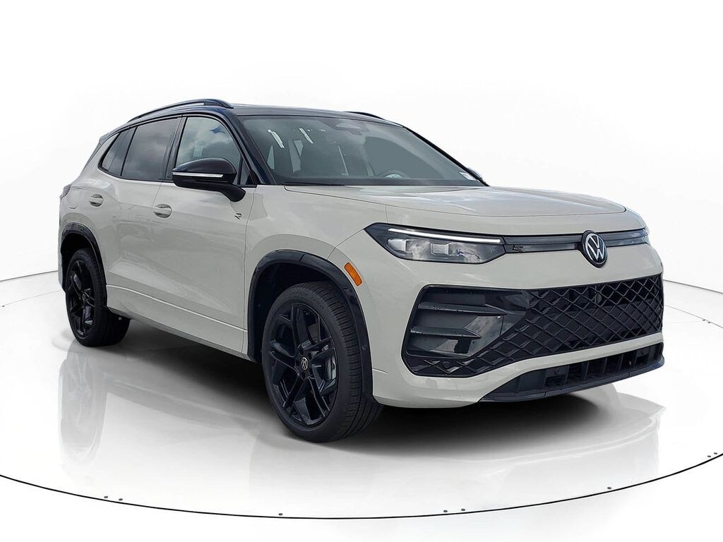 New 2026 Volkswagen Tiguan SE R-Line Black SUV