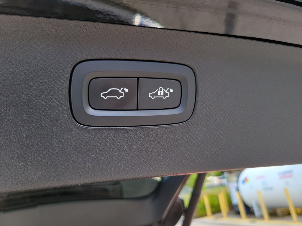 2023 Volvo XC90 Plus - Photo 8