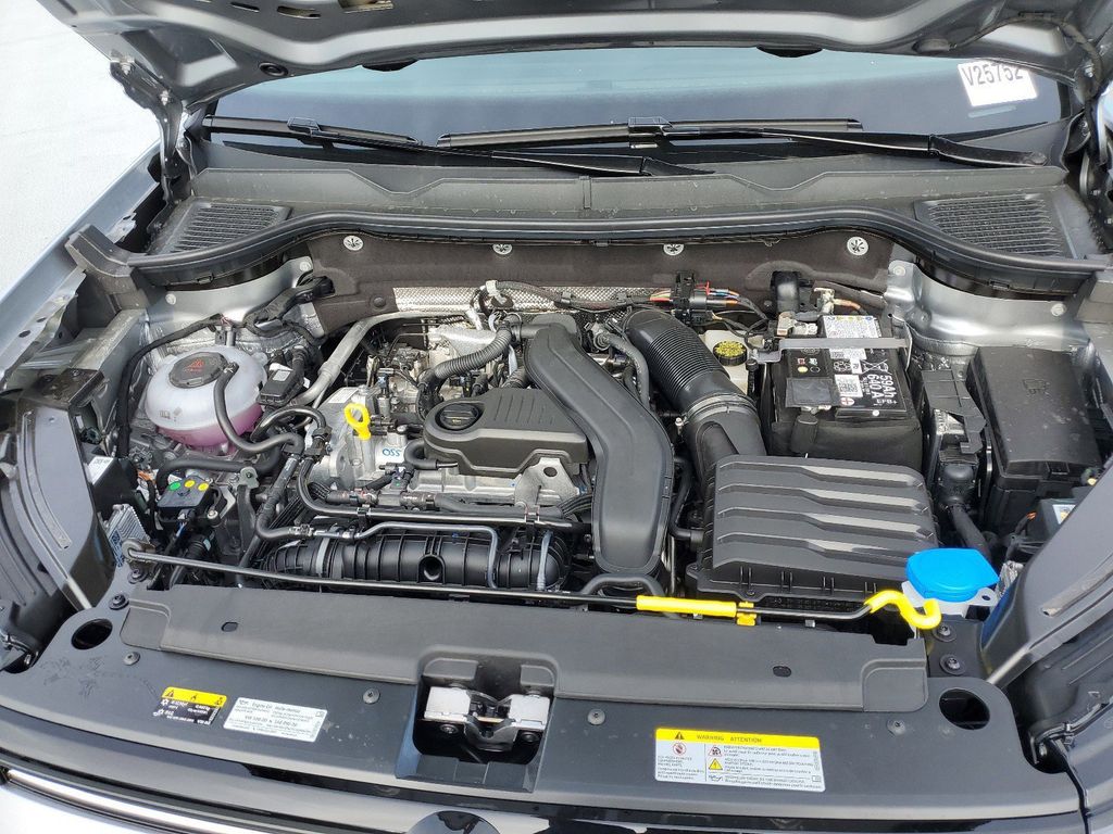 2025 Volkswagen Taos S - Photo 10