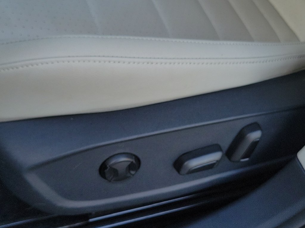 2024 Volkswagen Jetta SE - Photo 21