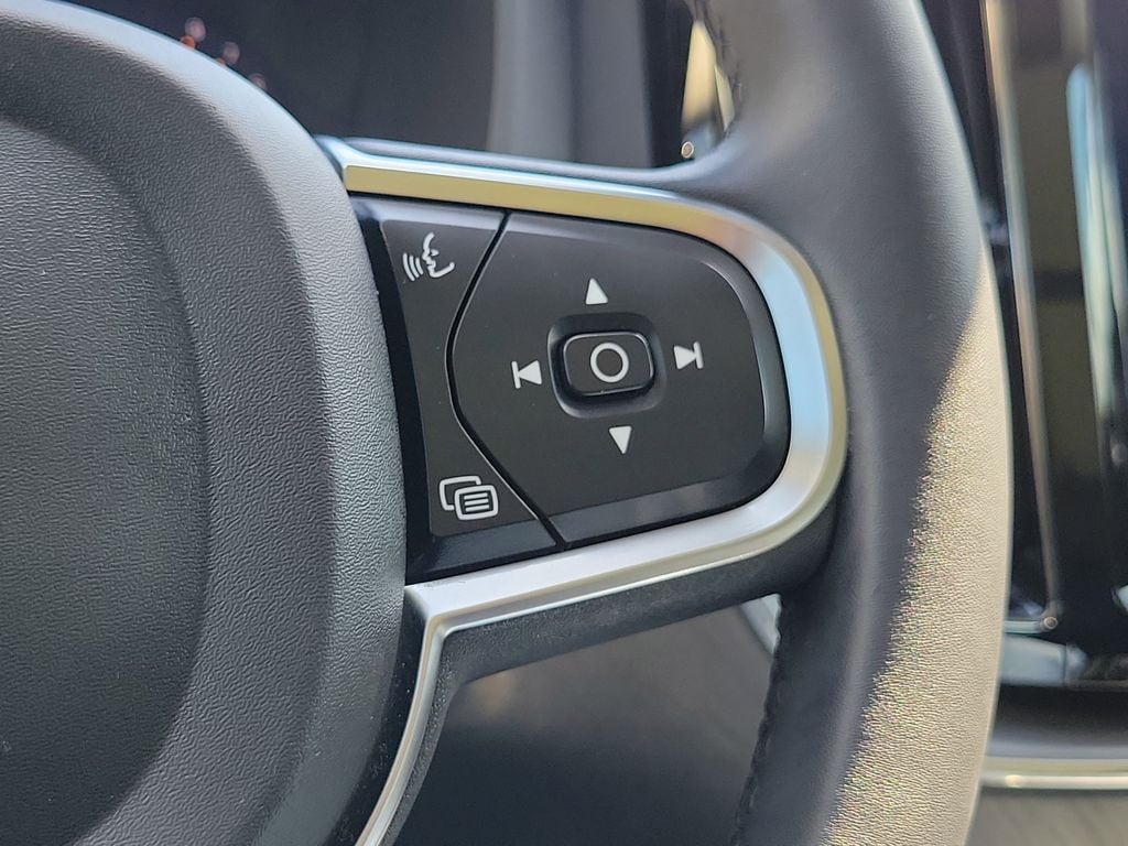 2024 Volvo XC60 Core - Photo 25