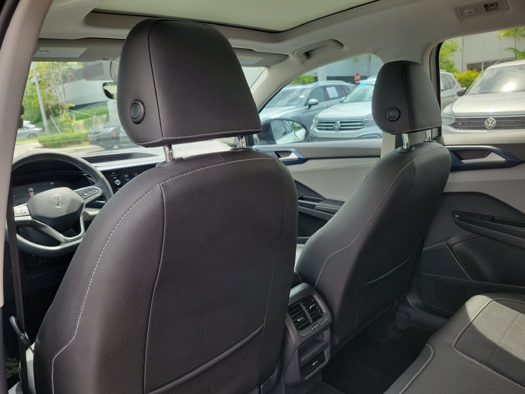 2024 Volkswagen Taos SE - Photo 13