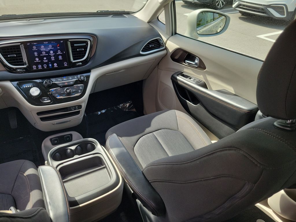 2019 Chrysler Pacifica Touring Plus - Photo 15