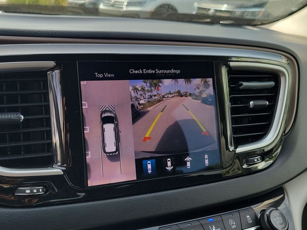 2019 Chrysler Pacifica Touring Plus - Photo 28