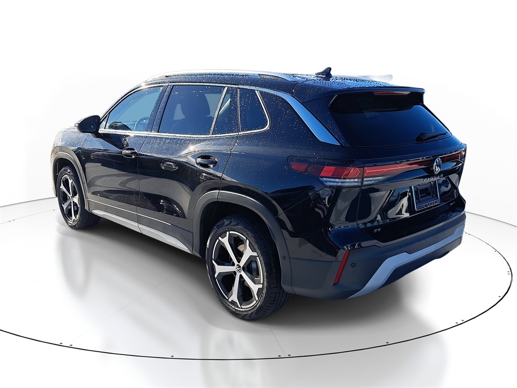 New 2025 Volkswagen Tiguan 2.0T SE SUV