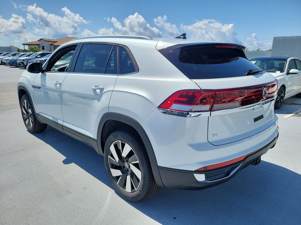 New 2026 Volkswagen Atlas Cross Sport 2.0T SE w/Technology SUV