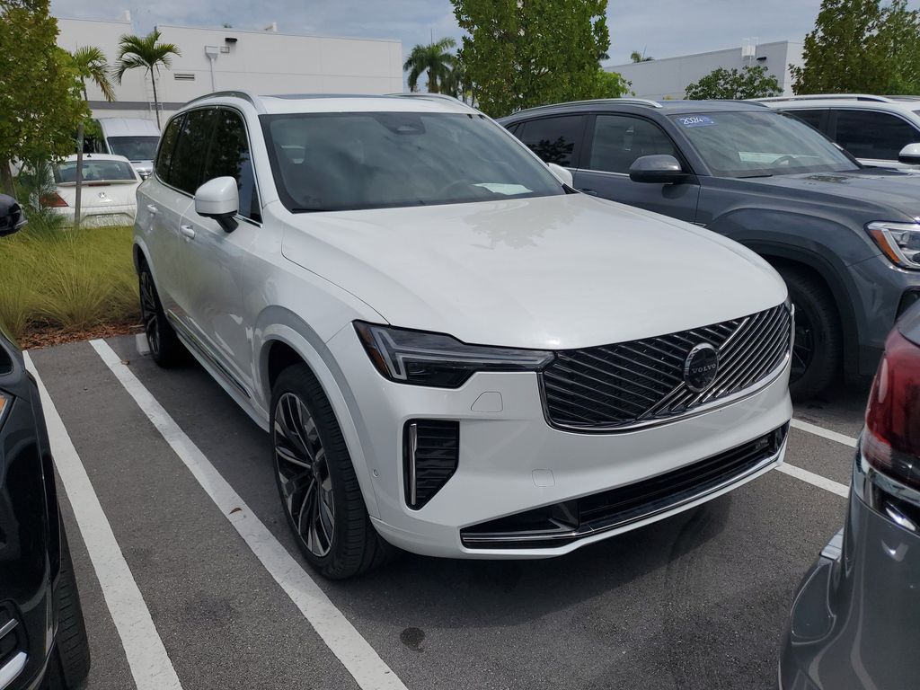 2025 Volvo XC90 T8 Recharge Ultra Bright 4WD's photo