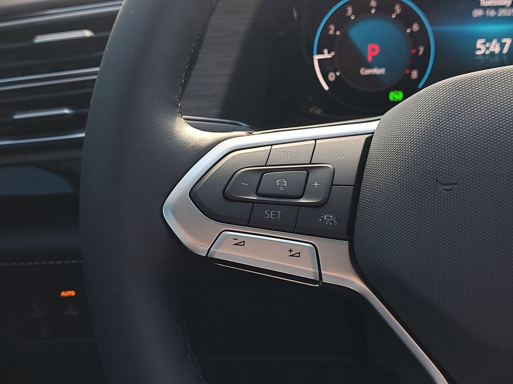 2025 Volkswagen Atlas SEL Premium R-Line - Photo 26