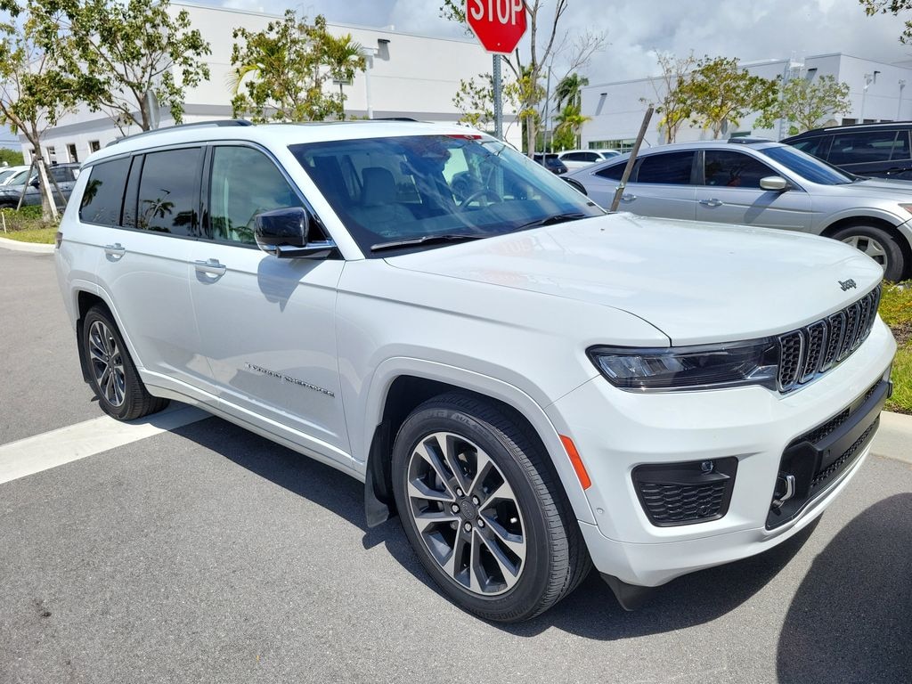 Used 2022 Jeep New Grand Cherokee Overland SUV