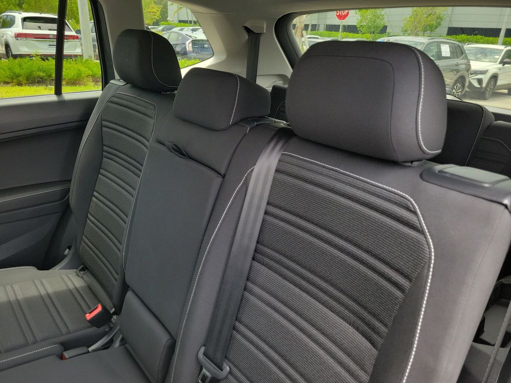 2024 Volkswagen Tiguan S - Photo 10
