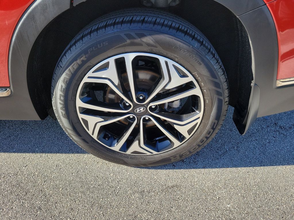 2020 Hyundai Santa Fe Limited - Photo 8