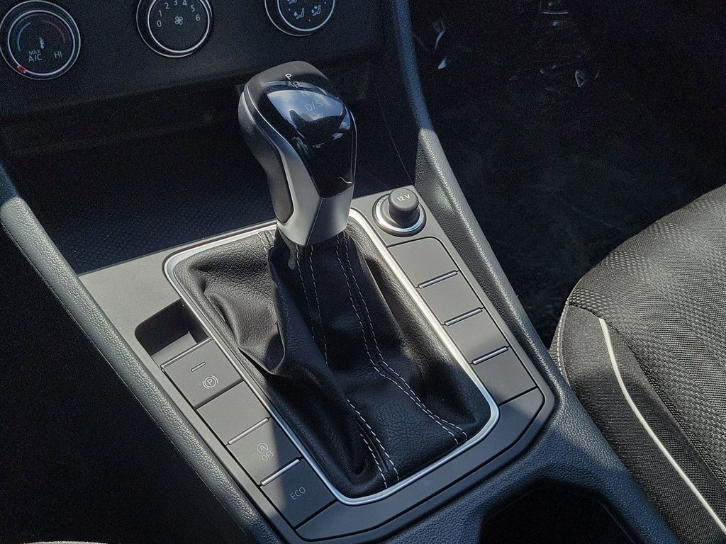 2023 Volkswagen Jetta Sport - Photo 30