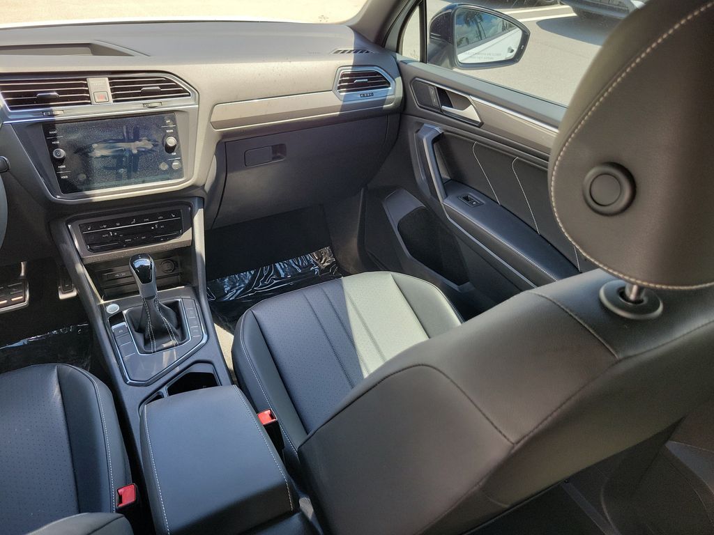 2023 Volkswagen Tiguan SE R-LINE BLACK - Photo 16