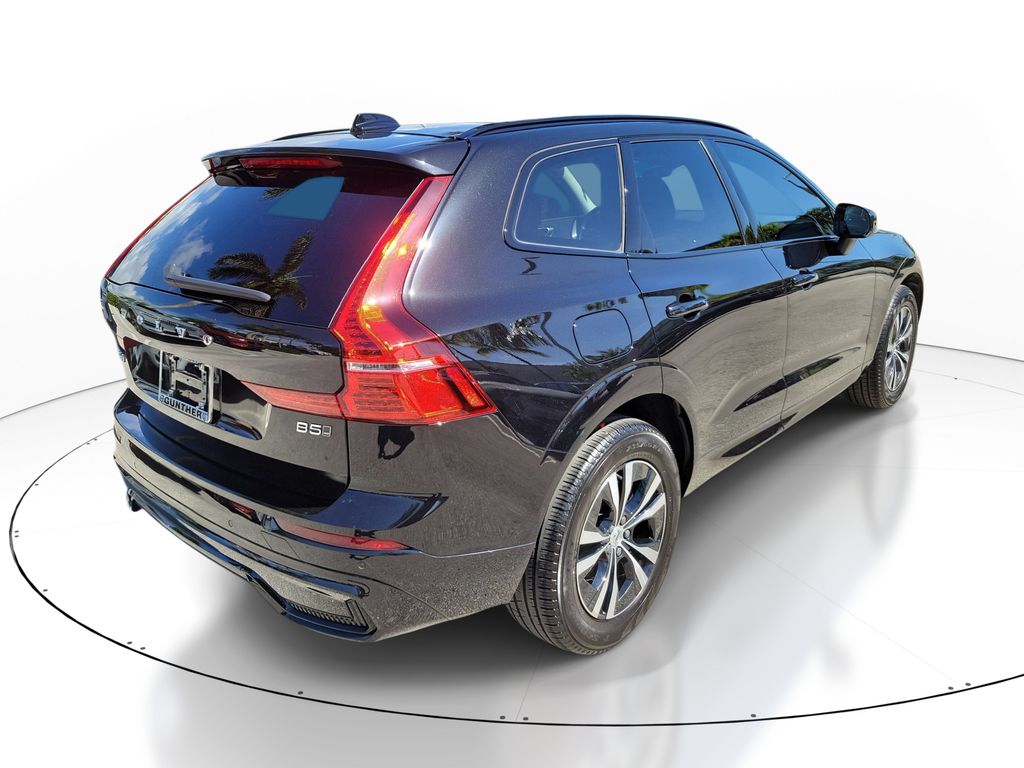 2024 Volvo XC60 Core - Photo 4