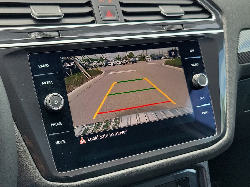 2024 Volkswagen Tiguan SE - Photo 30