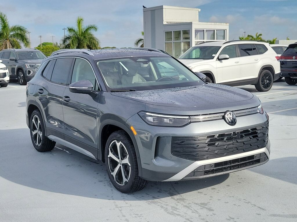New 2026 Volkswagen Tiguan 2.0T SE SUV