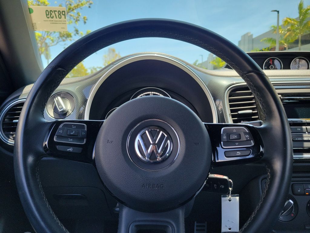 2014 Volkswagen Beetle R-Line - Photo 16