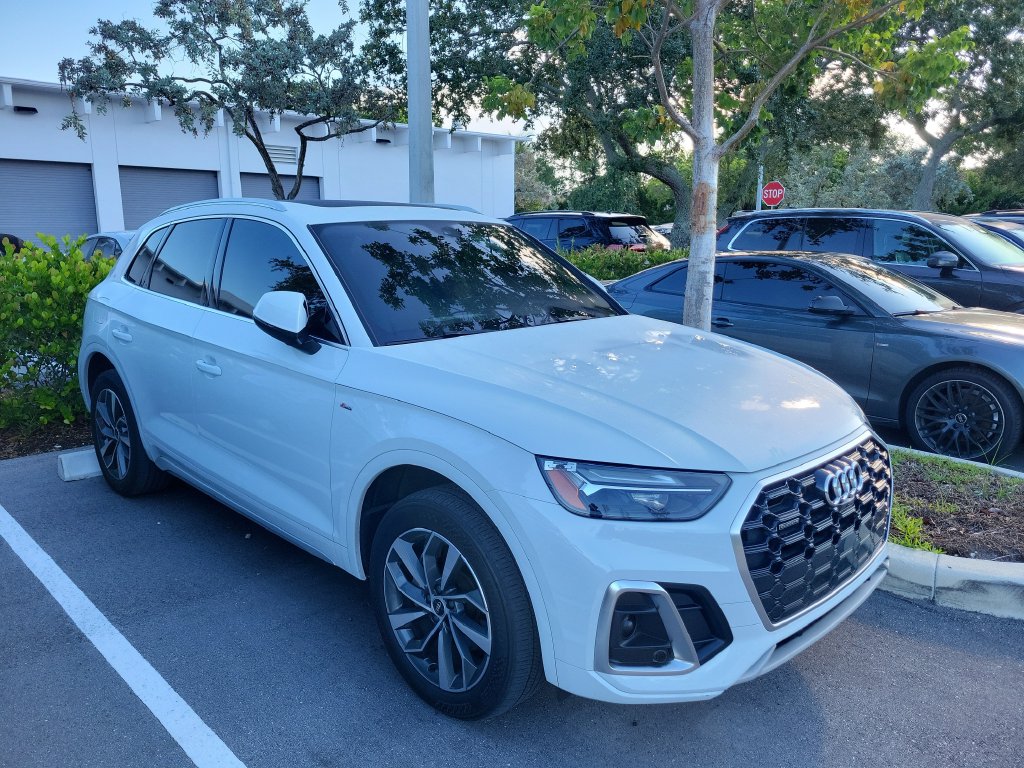 2023 Audi Q5 Premium Plus - Photo 1