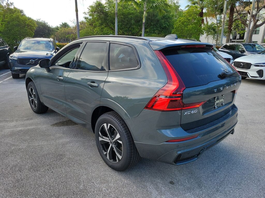 New 2026 Volvo XC60 B5 Core SUV