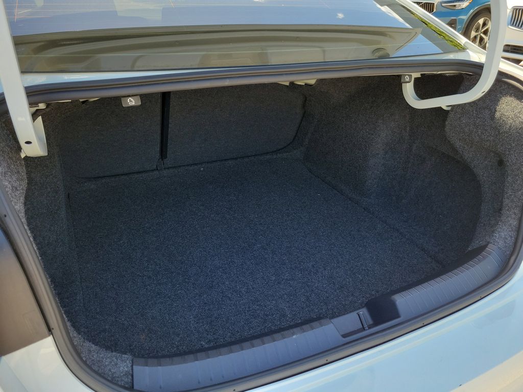 2023 Volkswagen Jetta SE - Photo 7