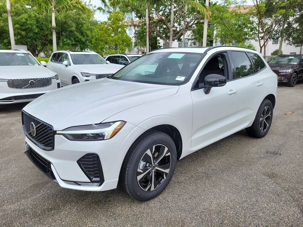 New 2026 Volvo XC60 B5 Core SUV
