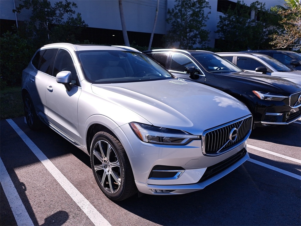 2021 Volvo XC60 Inscription's photo