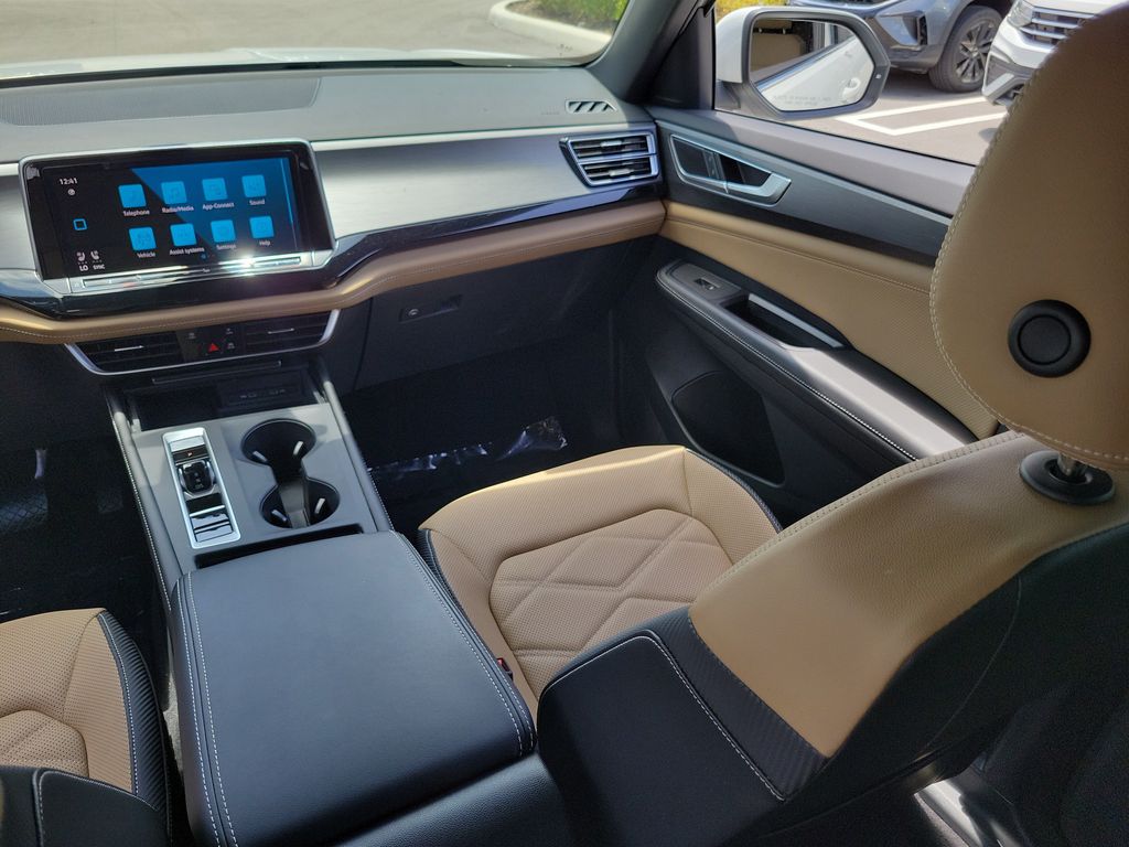 2024 Volkswagen Atlas Cross Sport SE - Photo 15